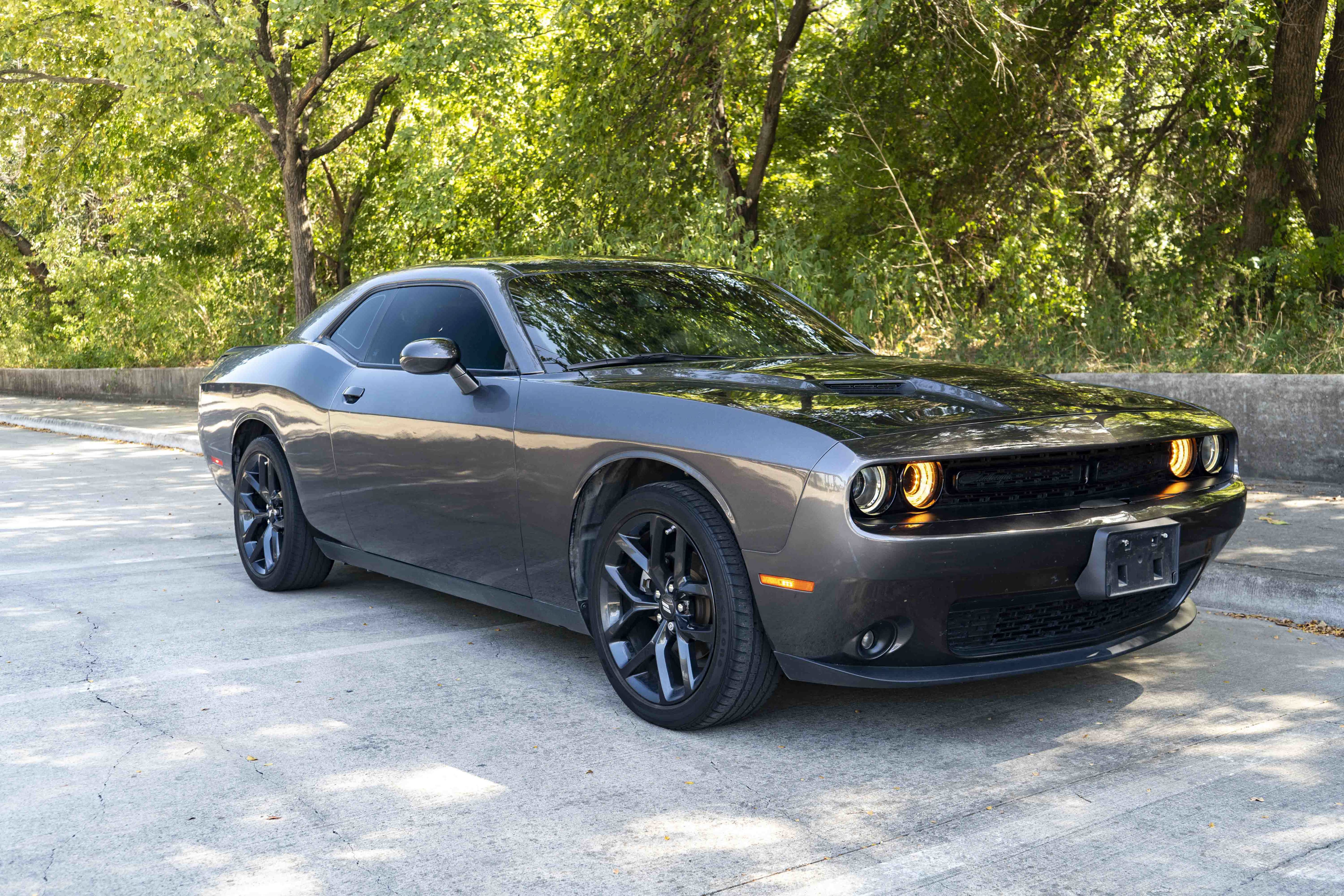 Used 2022 Dodge Challenger SXT w/ Blacktop Package RWD image 2