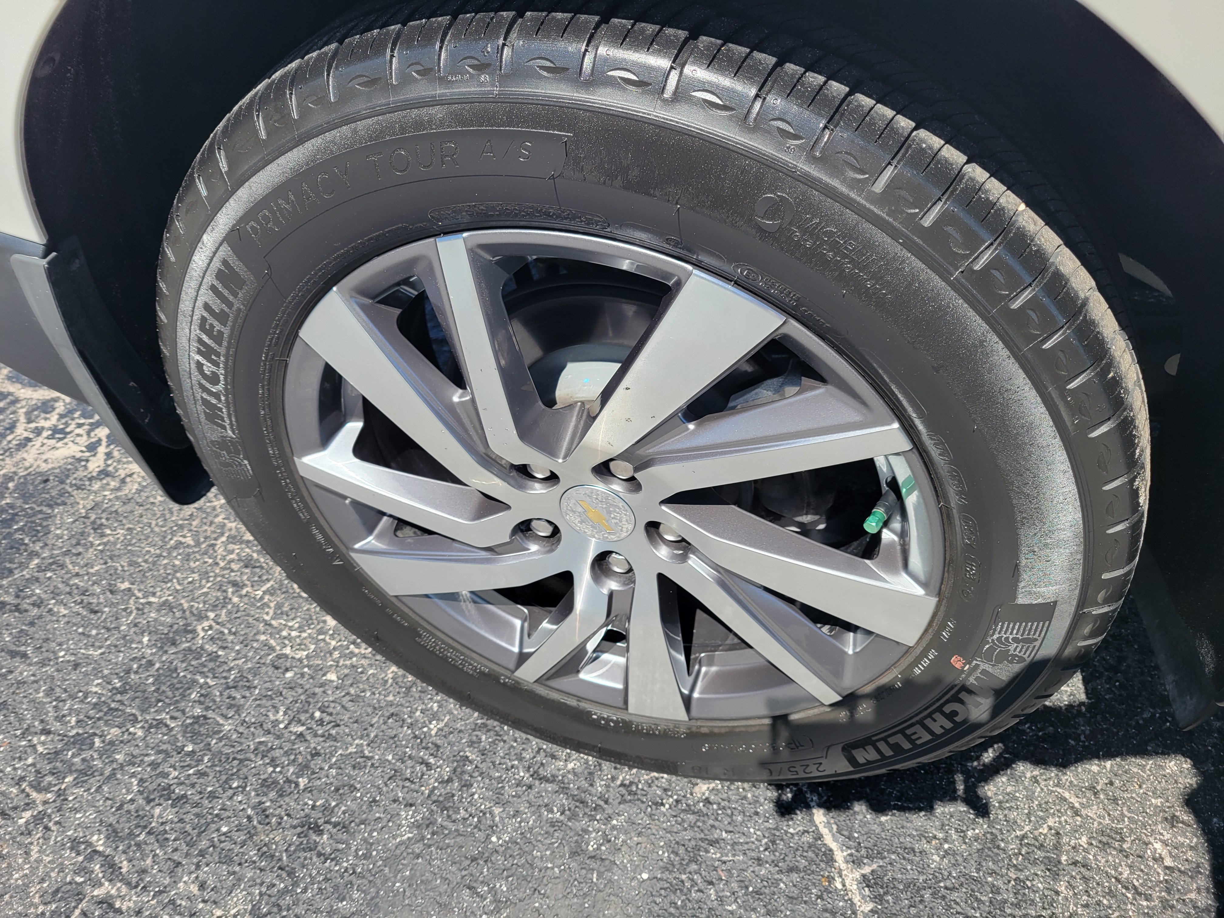 Certified 2024 Chevrolet Equinox Premier FWD image 38