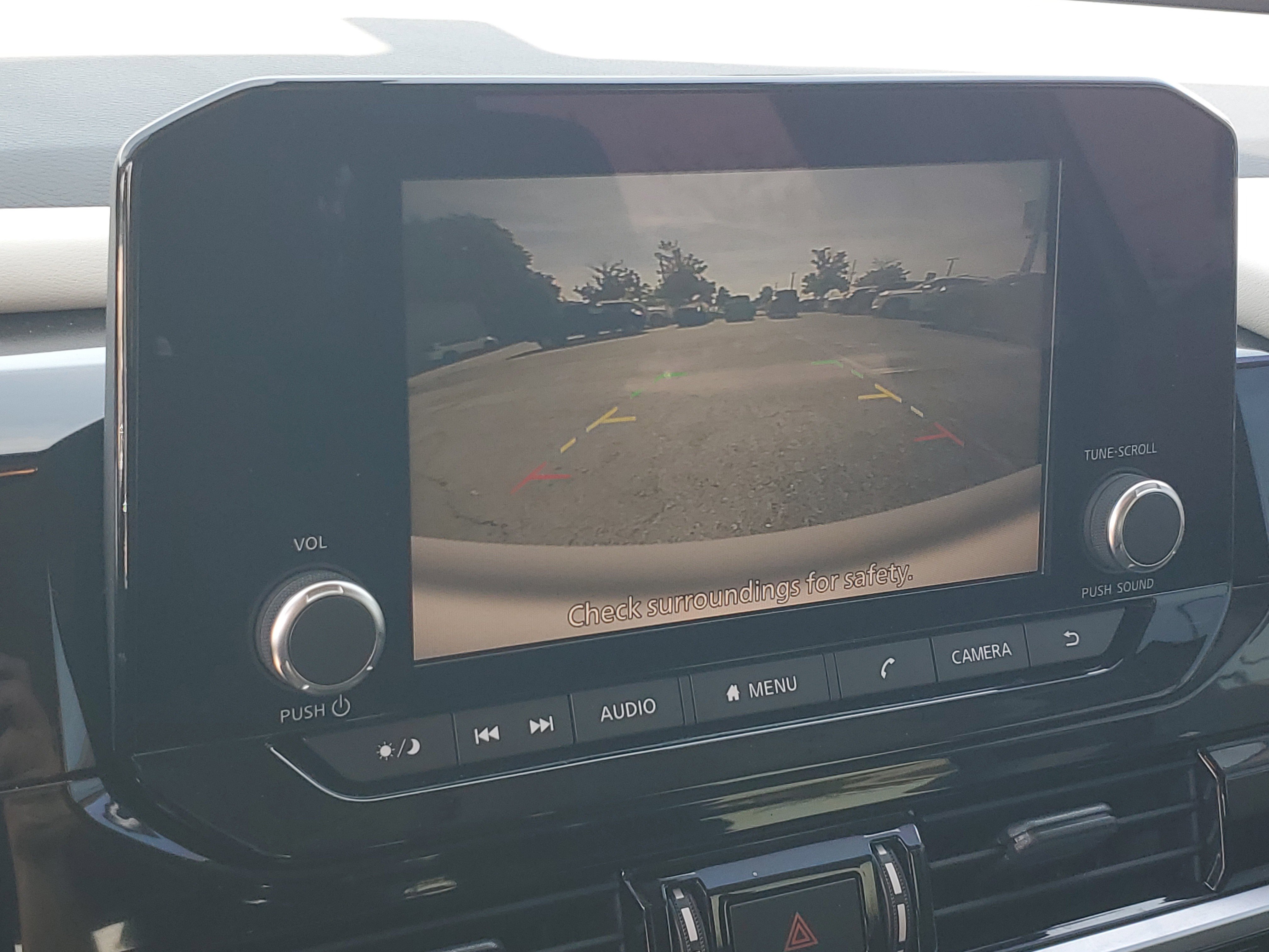 Certified 2022 Nissan Pathfinder SV FWD image 23