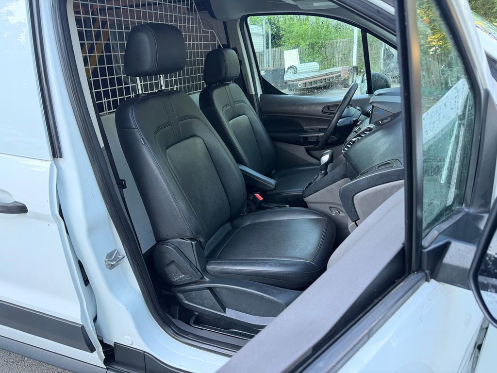 Used 2020 Ford Transit Connect XL FWD image 10