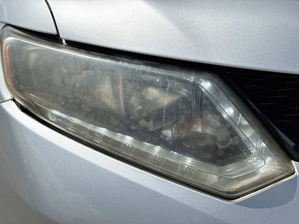 Used 2014 Nissan Rogue SV FWD image 36