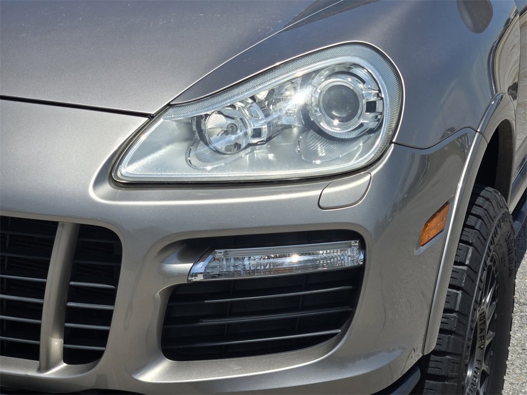 Used 2008 Porsche Cayenne GTS image 12