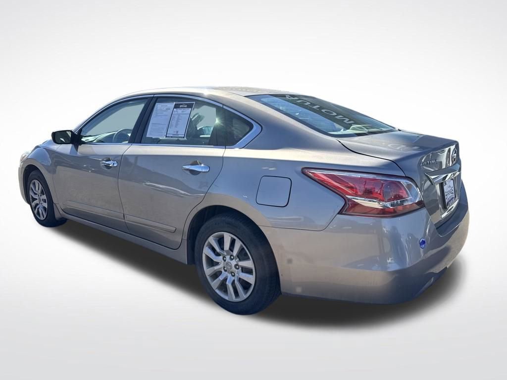 Used 2013 Nissan Altima 2.5 S image 3
