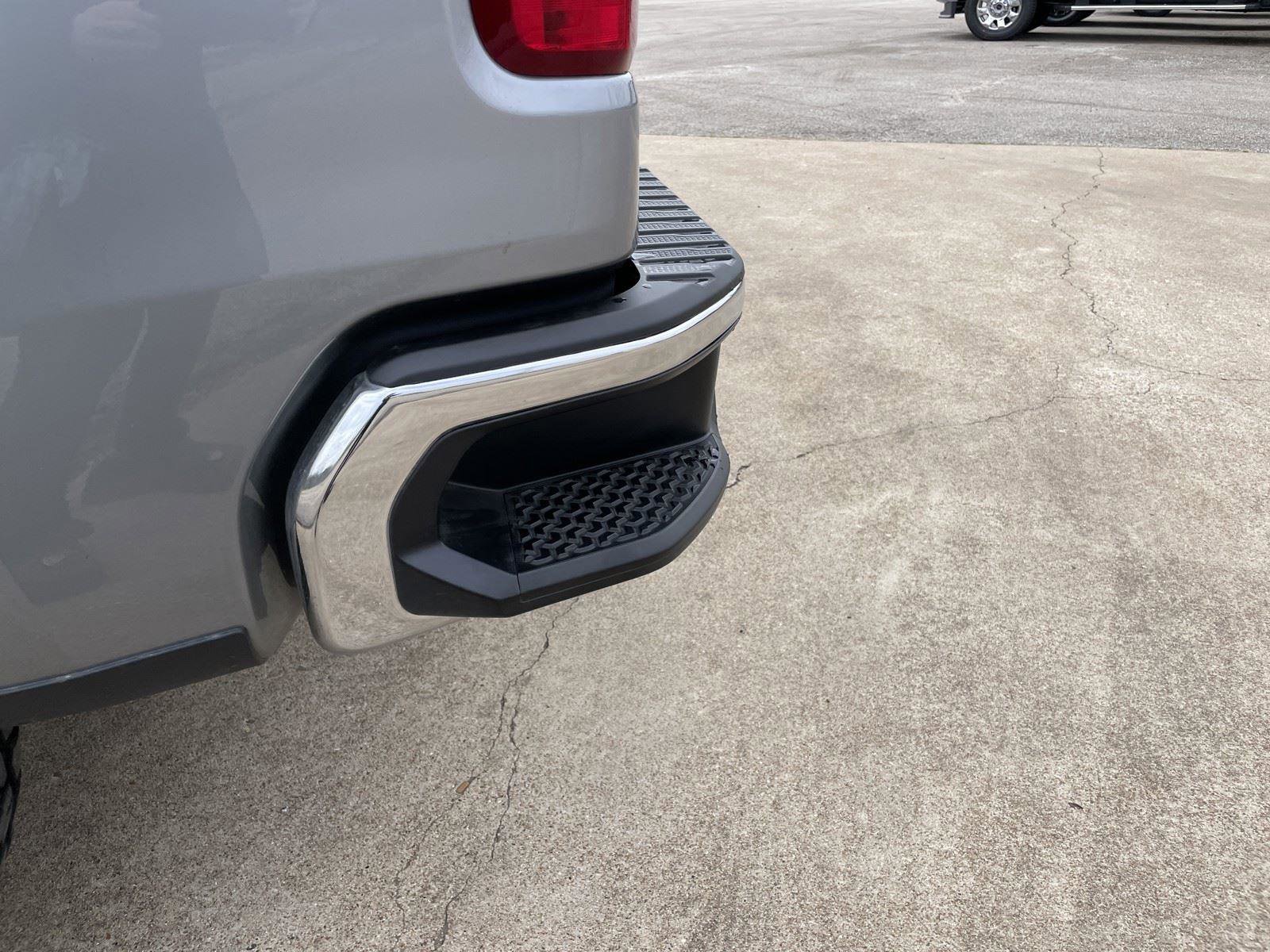 Used 2025 Chevrolet Silverado 1500 LT image 44