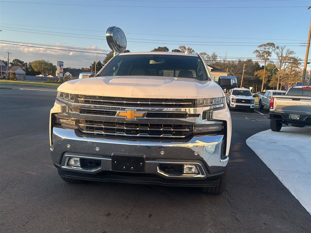 Used 2020 Chevrolet Silverado 1500 LTZ w/ LTZ Plus Package AWD/4WD image 3
