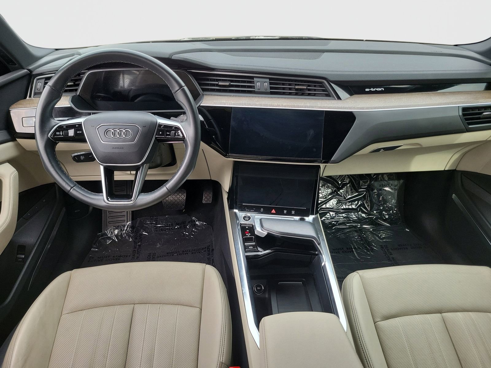 Used 2024 Audi Q8 e-tron Premium Plus w/ Premium Plus Package image 11