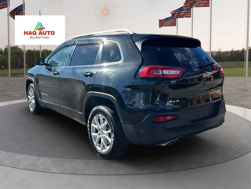 Used 2016 Jeep Cherokee Latitude w/ Safety/Convenience Group image 7