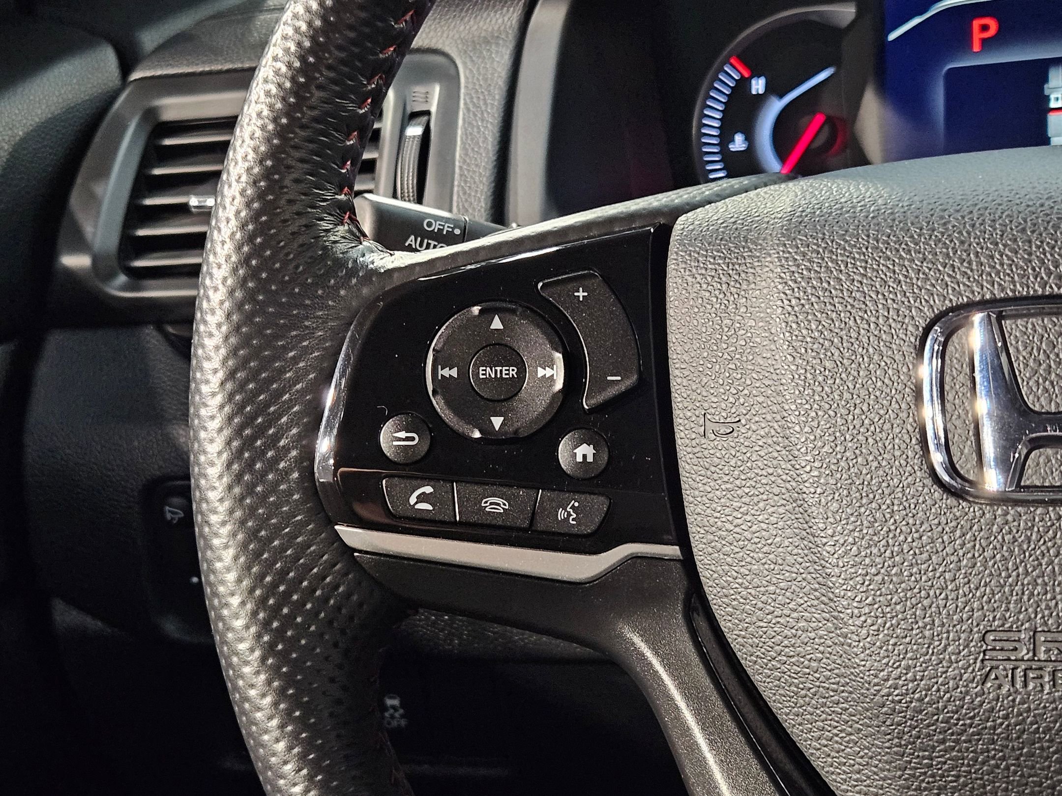 Used 2025 Honda Passport Black Edition image 27