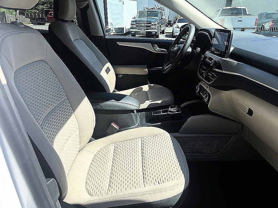 Used 2020 Ford Escape SE AWD/4WD image 14