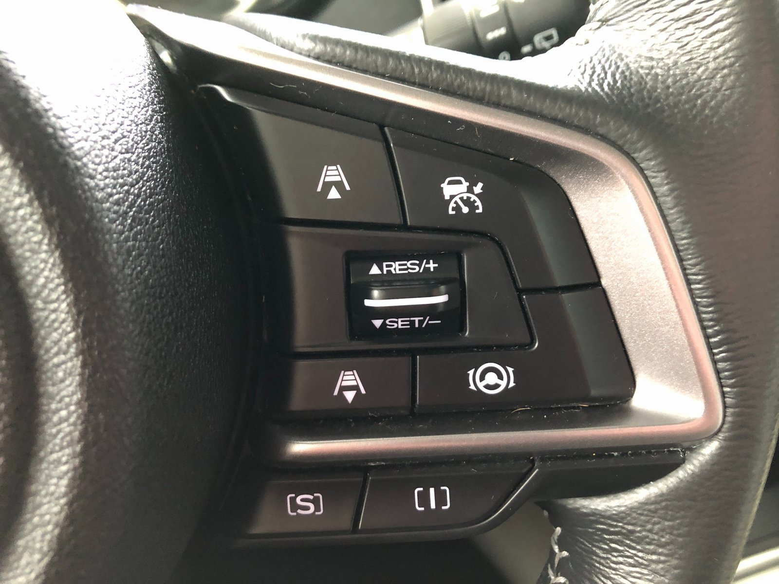 Used 2022 Subaru Forester Premium image 34