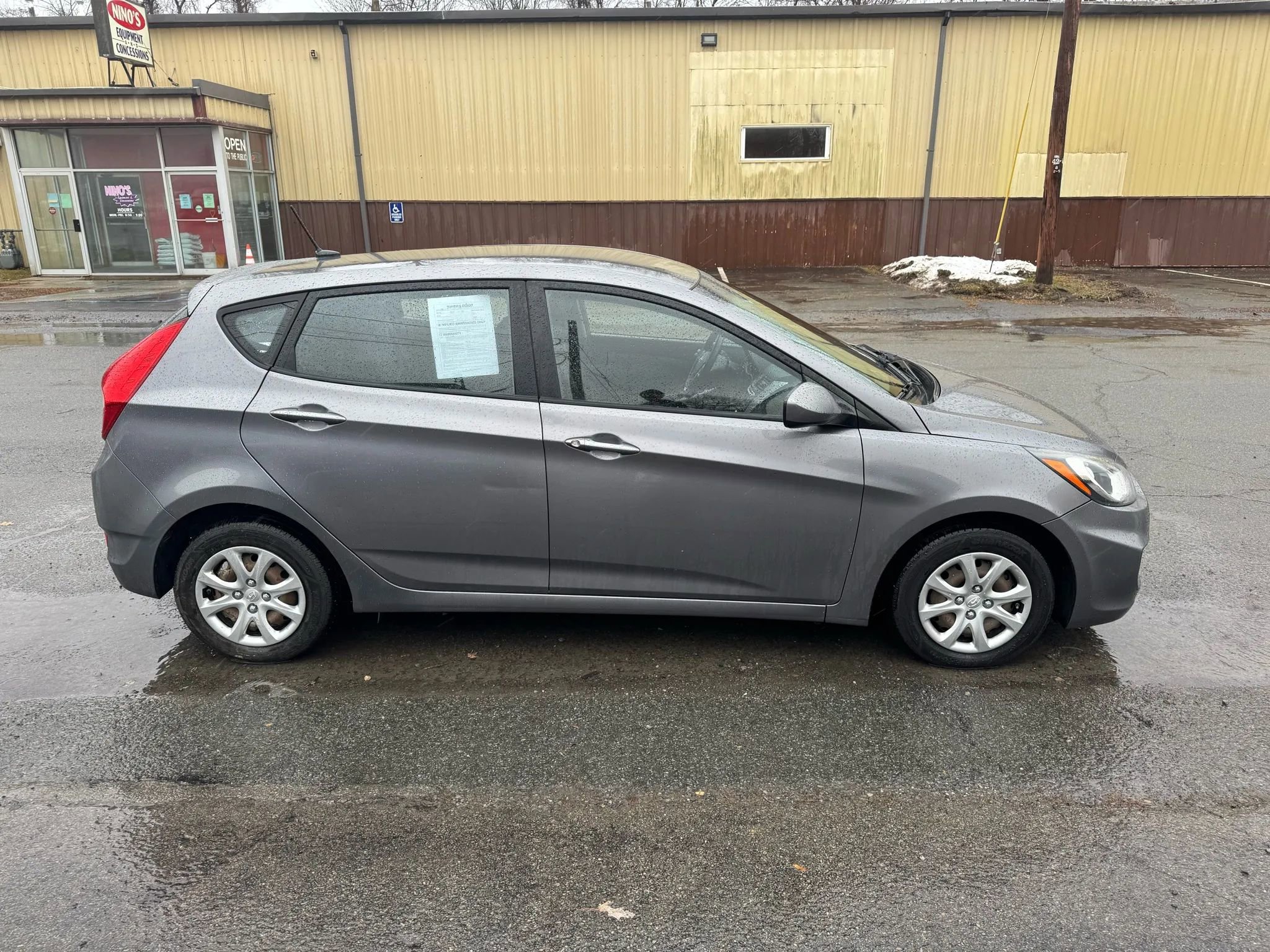Used 2014 Hyundai Accent GS image 4