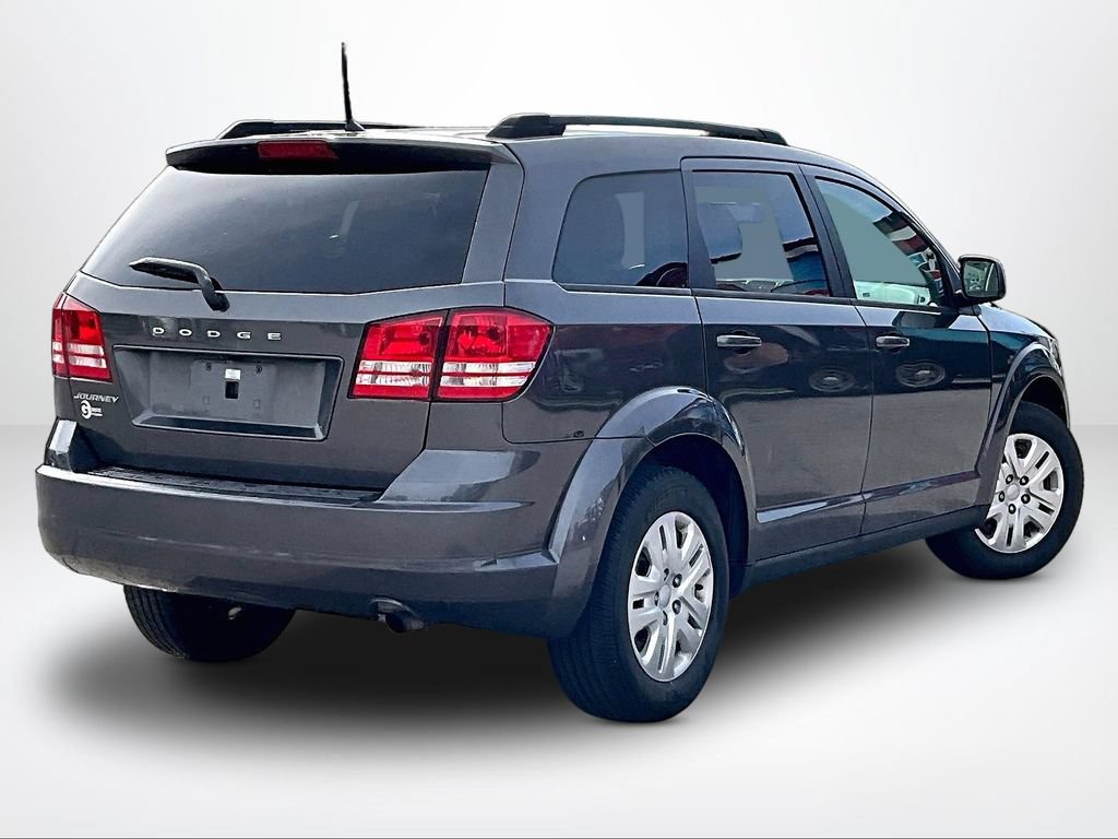 Used 2019 Dodge Journey SE FWD image 3