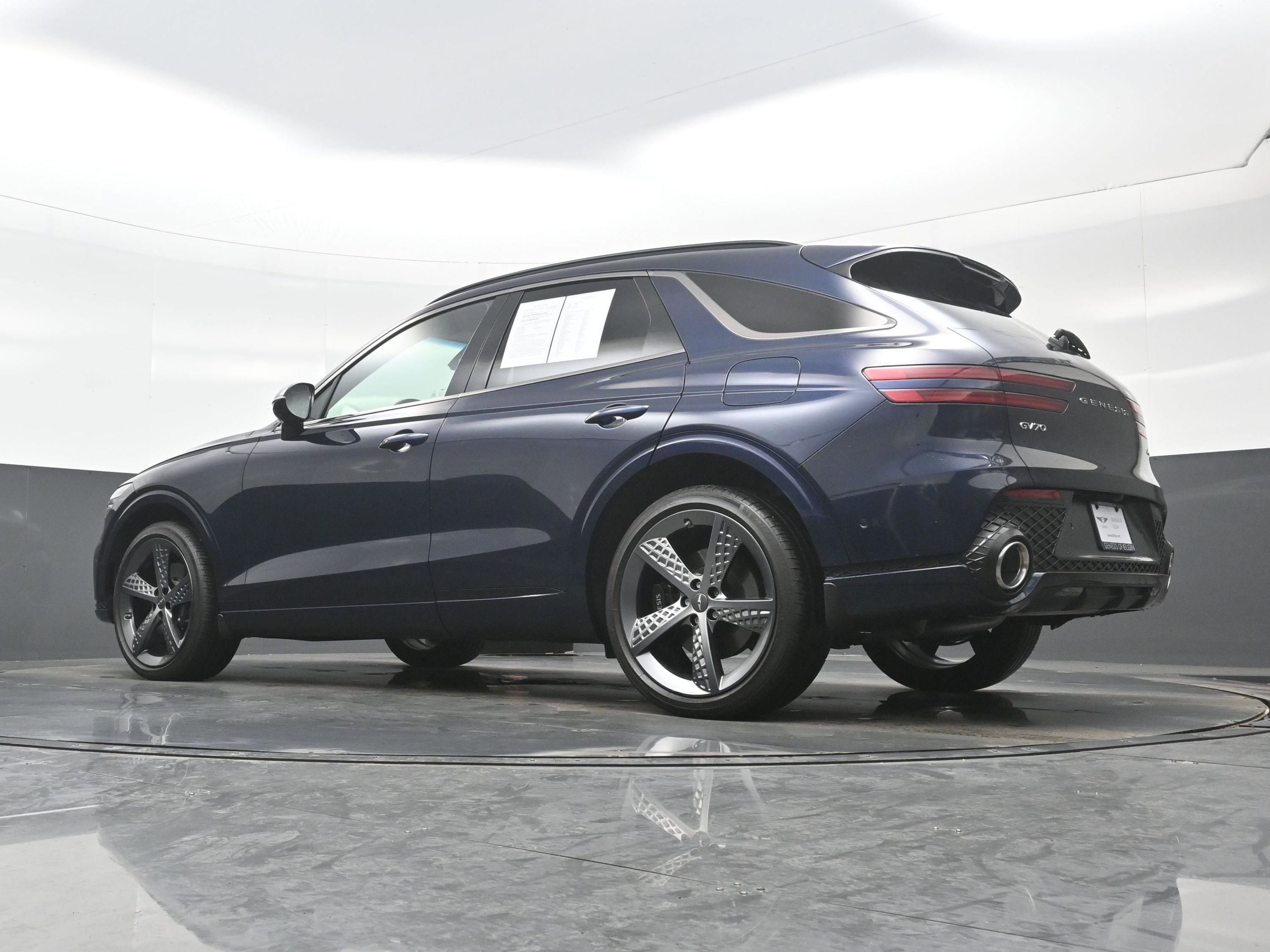 Certified 2023 Genesis GV70 2.5T w/ Sport Prestige Package image 31