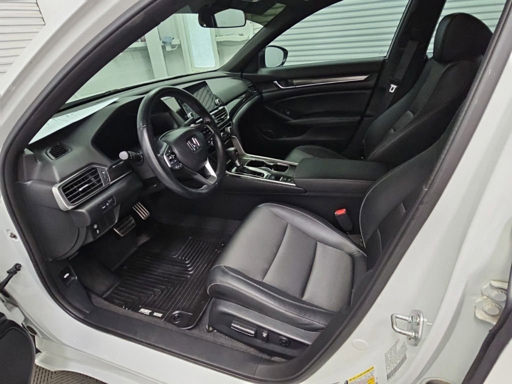 Used 2022 Honda Accord Sport image 10