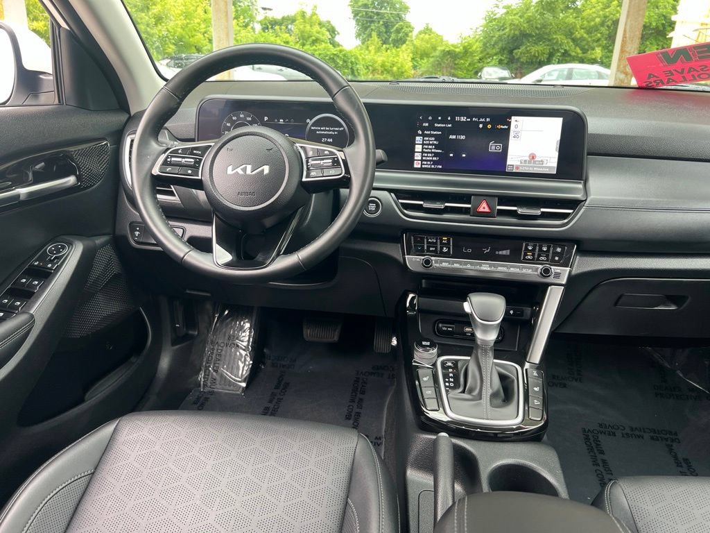 Certified 2024 Kia Seltos EX AWD/4WD image 19