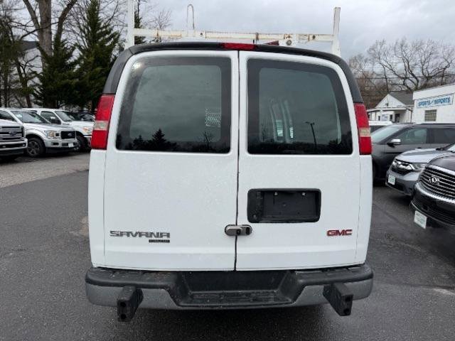 Used 2015 GMC Savana 2500 RWD image 4