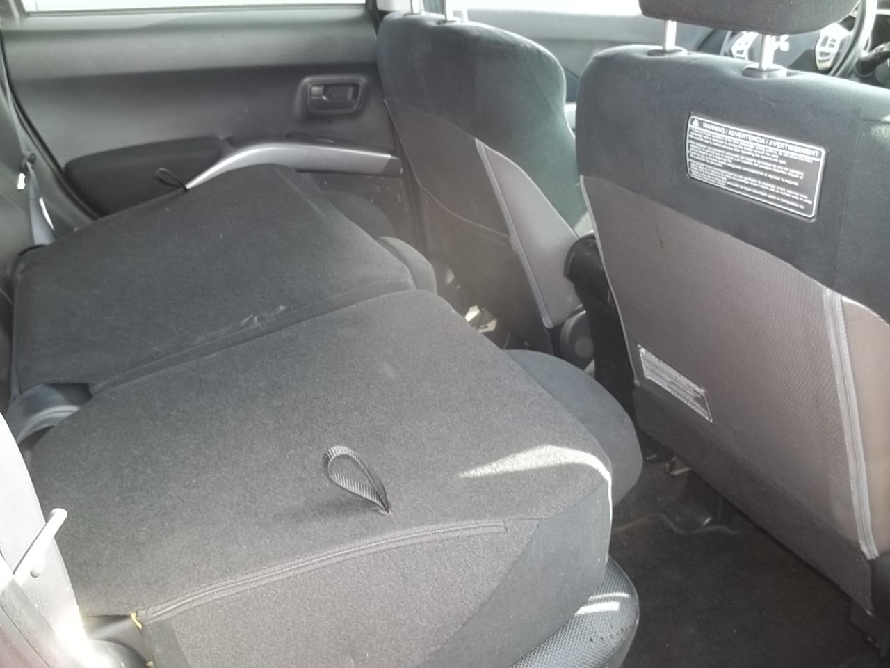 Used 2008 Mitsubishi Outlander LS image 12