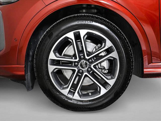 Certified 2025 Audi Q5 Prestige AWD/4WD image 15