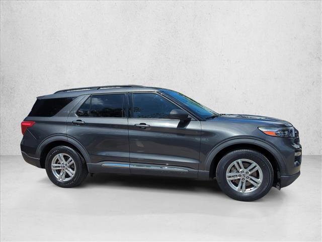 Used 2020 Ford Explorer XLT w/ Equipment Group 202A RWD image 4