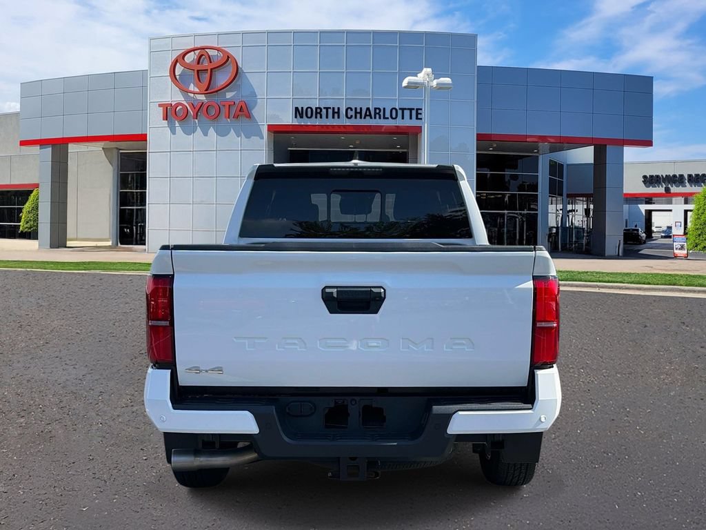 Used 2024 Toyota Tacoma SR5 AWD/4WD image 7