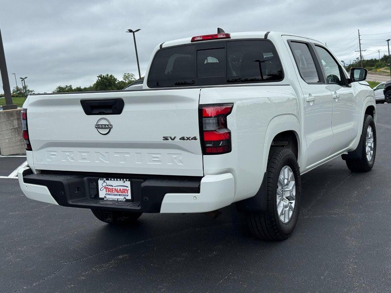 Used 2022 Nissan Frontier SV AWD/4WD image 3