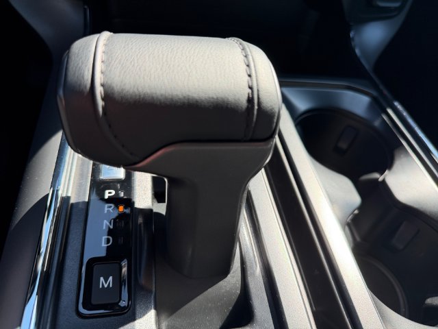 Used 2025 Ford F150 XLT w/ Equipment Group 303A High AWD/4WD image 19
