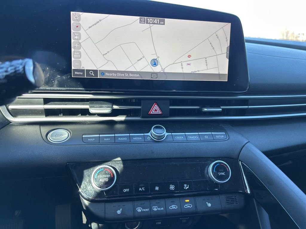 Used 2023 Hyundai Elantra SEL w/ Convenience Package image 12