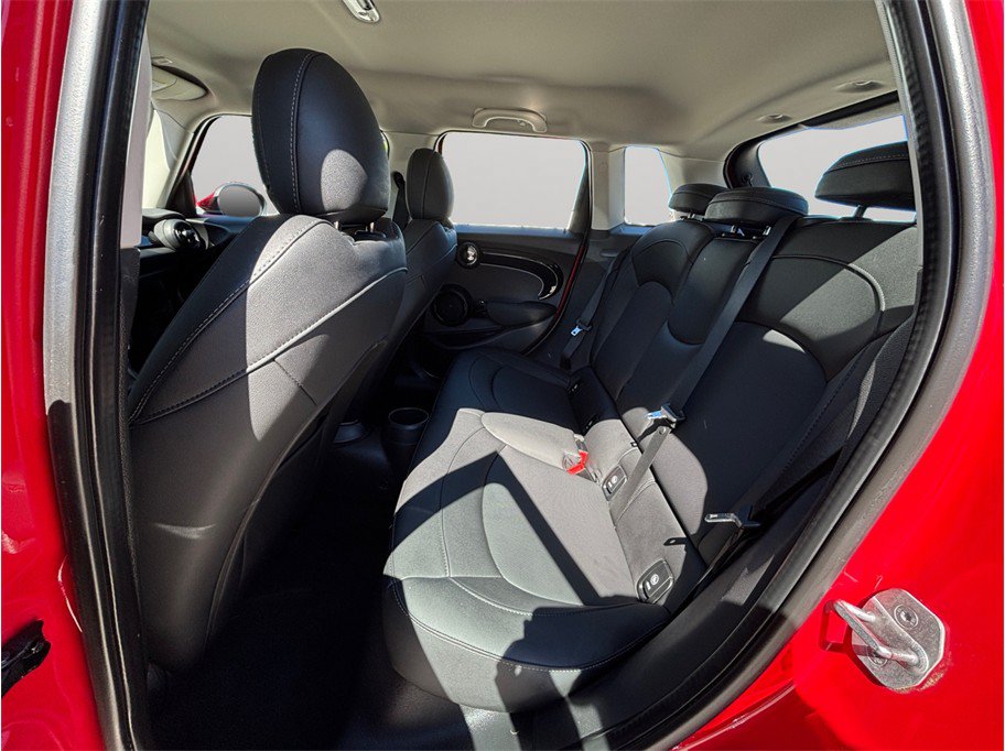 Used 2024 MINI Cooper S w/ Storage Package FWD image 30