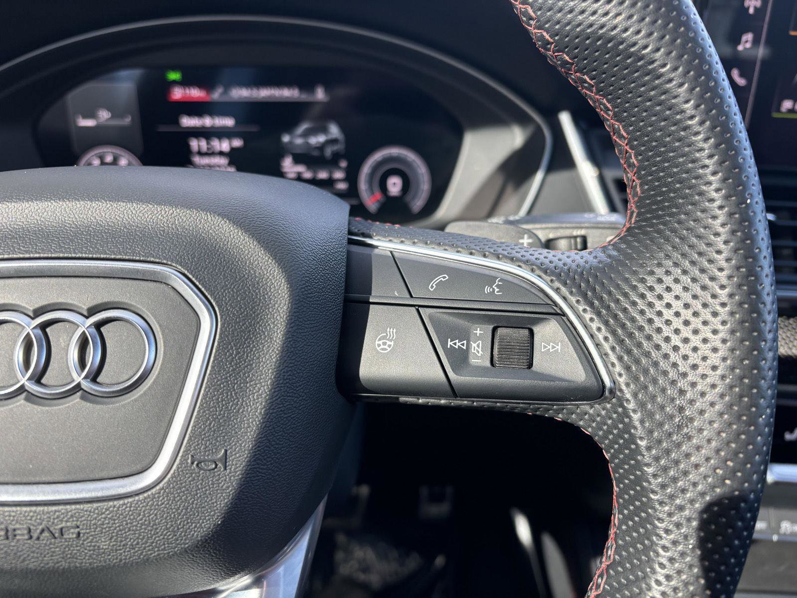 Used 2023 Audi SQ5 Premium Plus w/ Premium Plus Package image 25