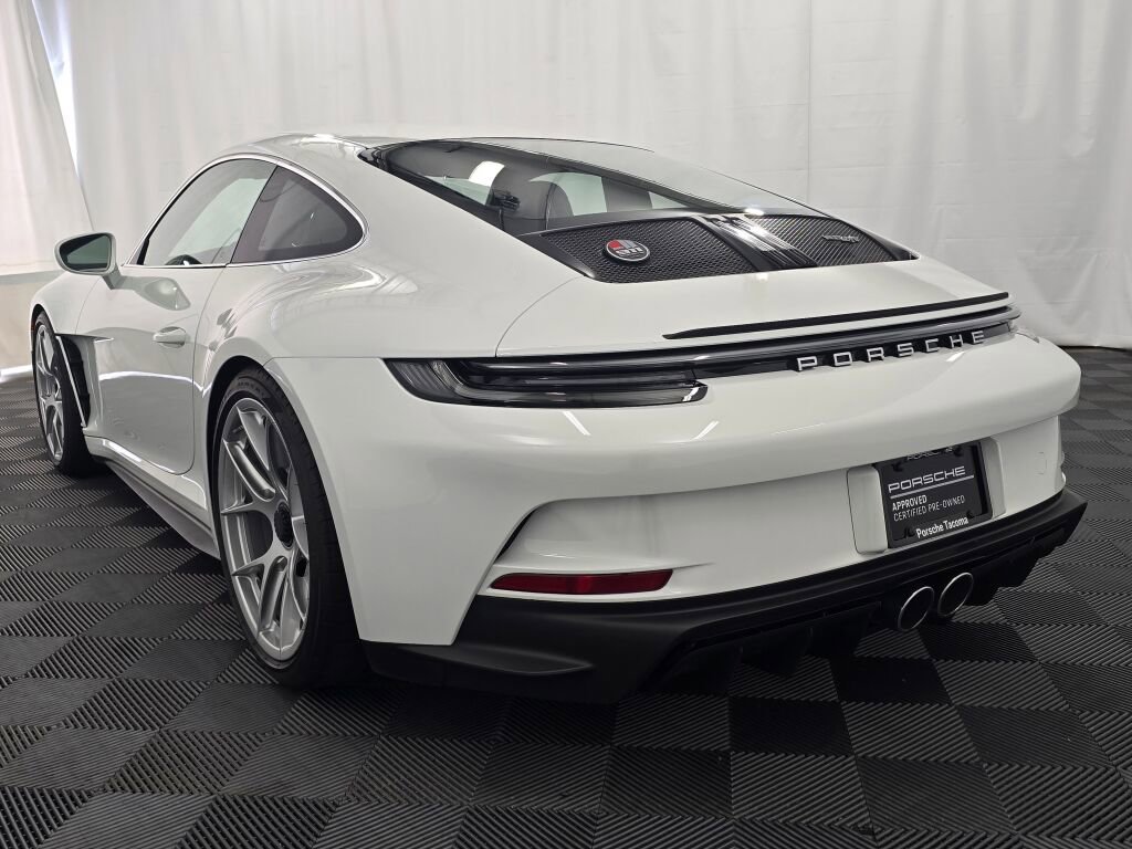 Certified 2024 Porsche 911 GT3 RS RWD image 3