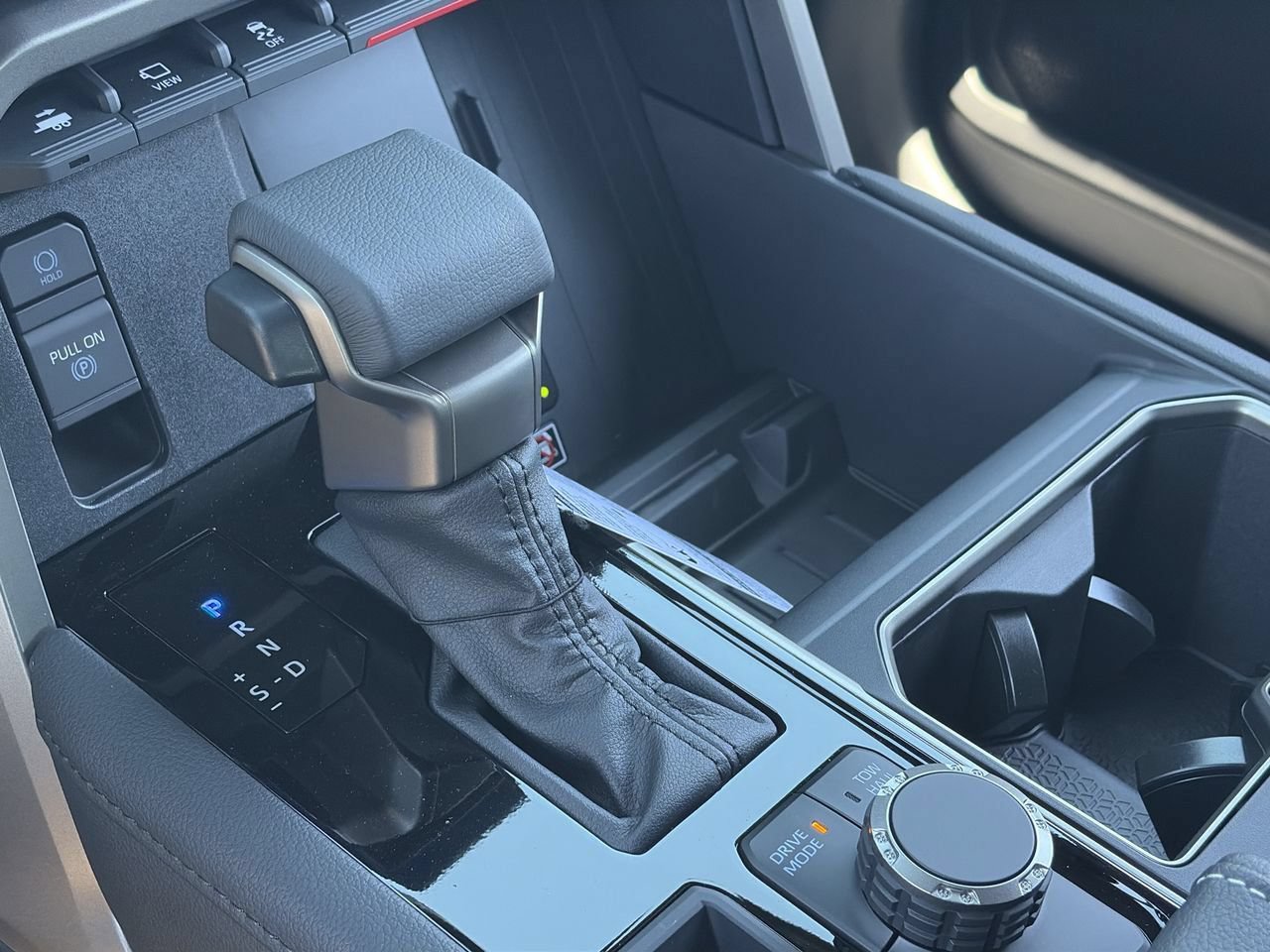 New 2026 Toyota Tundra Limited AWD/4WD image 13