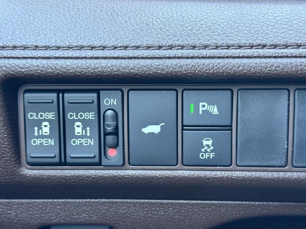 New 2026 Honda Odyssey Touring image 21