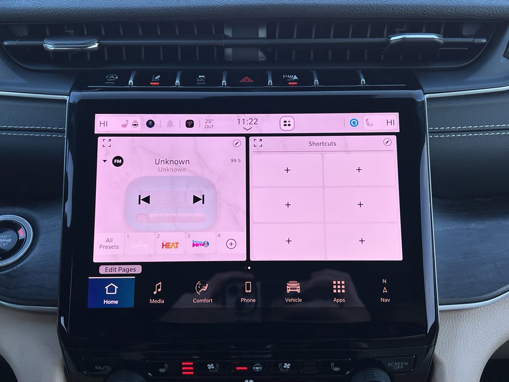 Used 2024 Jeep Grand Cherokee L Limited w/ Luxury Tech Group II image 23