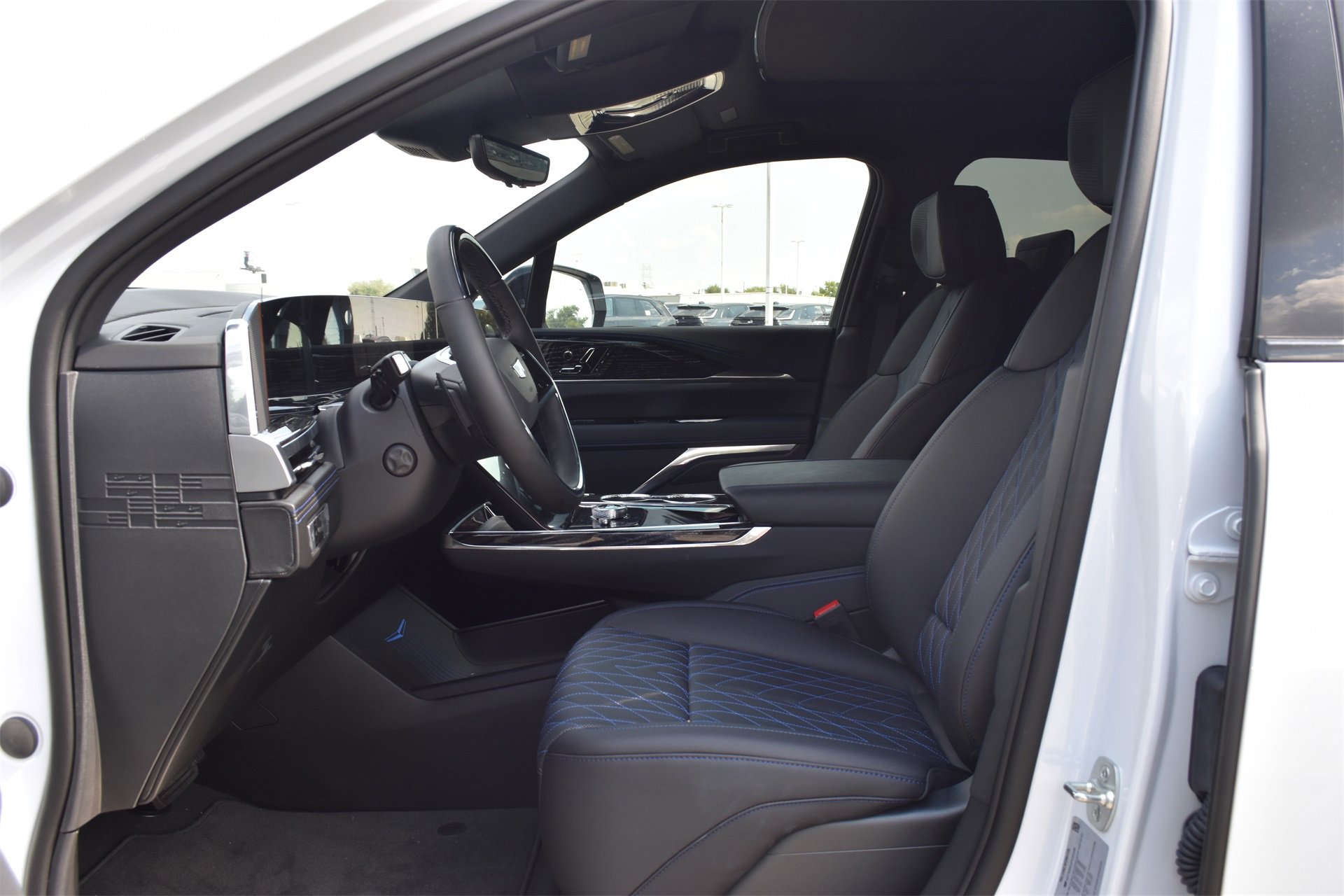 New 2026 Cadillac Escalade IQ Sport 1 w/ LPO, Floor Liner Package image 18