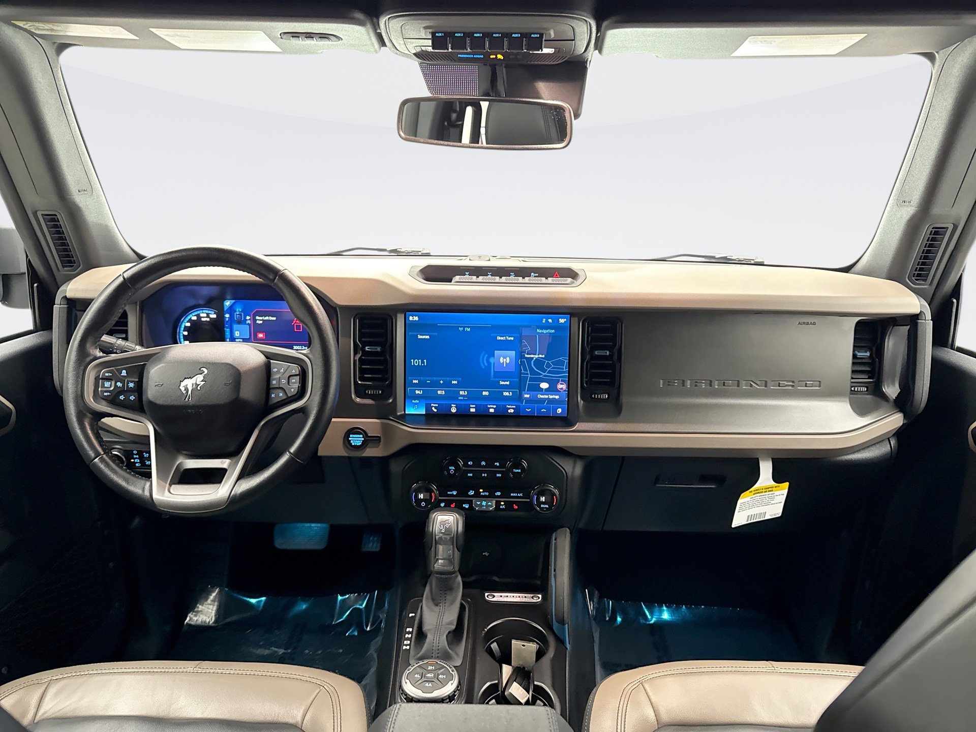 Used 2024 Ford Bronco Wildtrak image 14