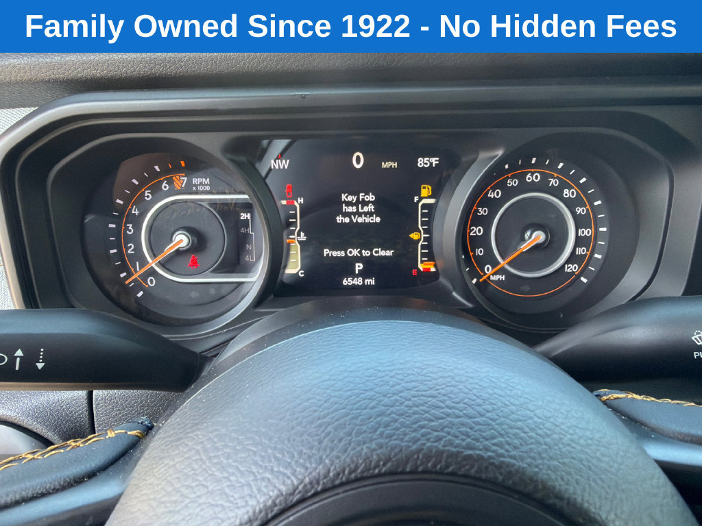Used 2025 Jeep Gladiator Sport AWD/4WD image 26