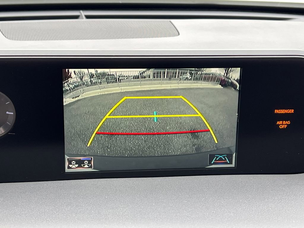 Used 2019 Lexus UX 250h image 20