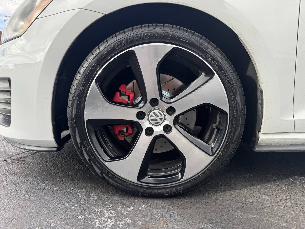 Used 2015 Volkswagen GTI S FWD image 9