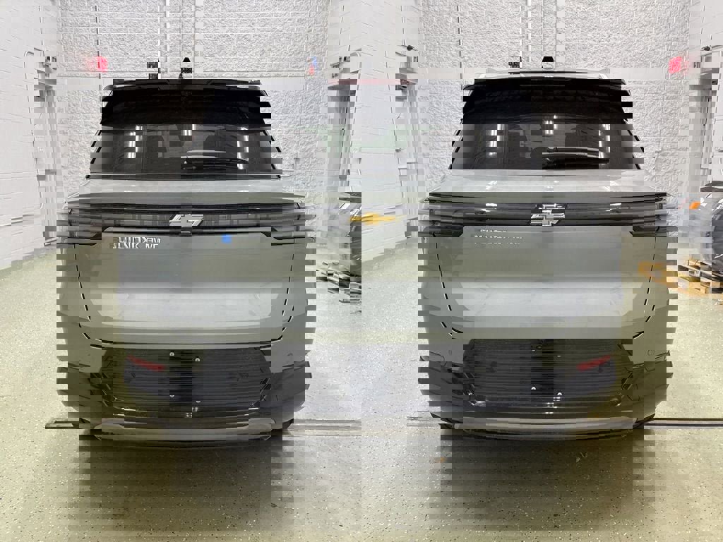 New 2026 Chevrolet Equinox EV LT w/ Convenience Package II image 4