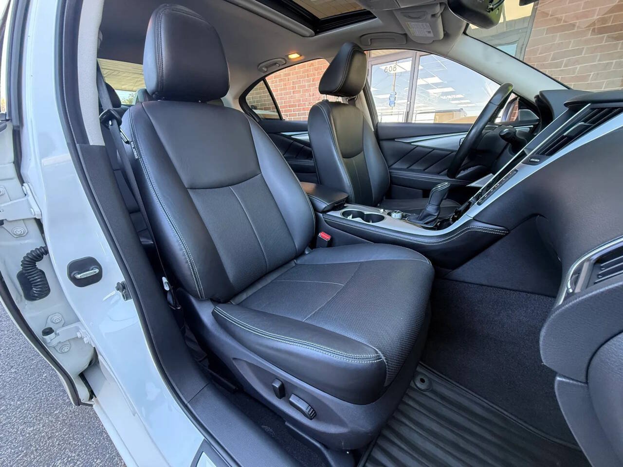 Used 2021 INFINITI Q50 Luxe w/ Seat & Sound Package AWD/4WD image 33
