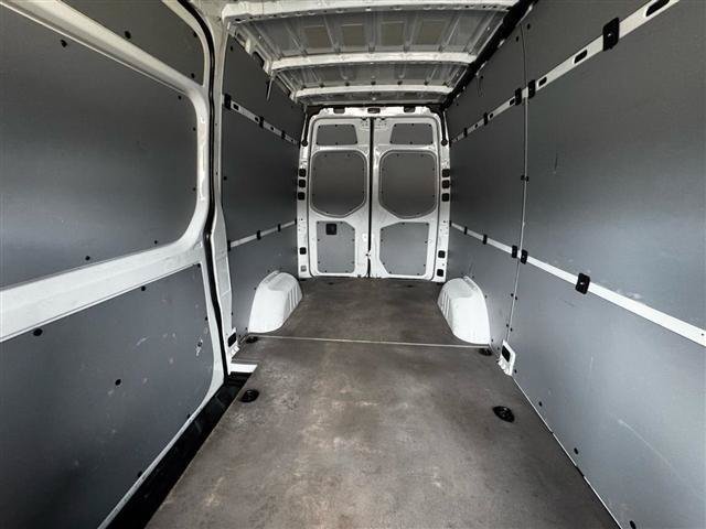Used 2021 Mercedes-Benz Sprinter 1500 image 30
