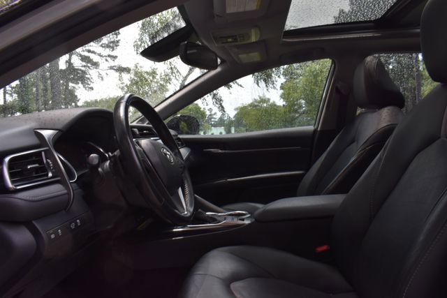 Used 2020 Toyota Camry XSE image 21