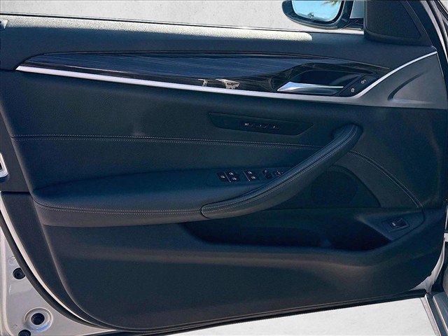 Used 2020 BMW 530i w/ Convenience Package RWD image 17