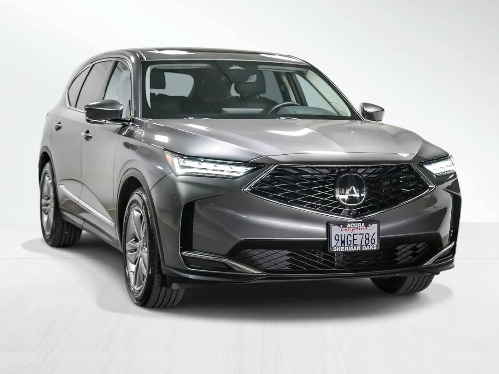 Used 2025 Acura MDX SH-AWD image 2