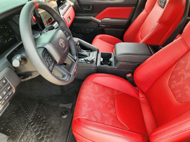 Used 2025 Toyota Tacoma TRD Pro AWD/4WD image 9