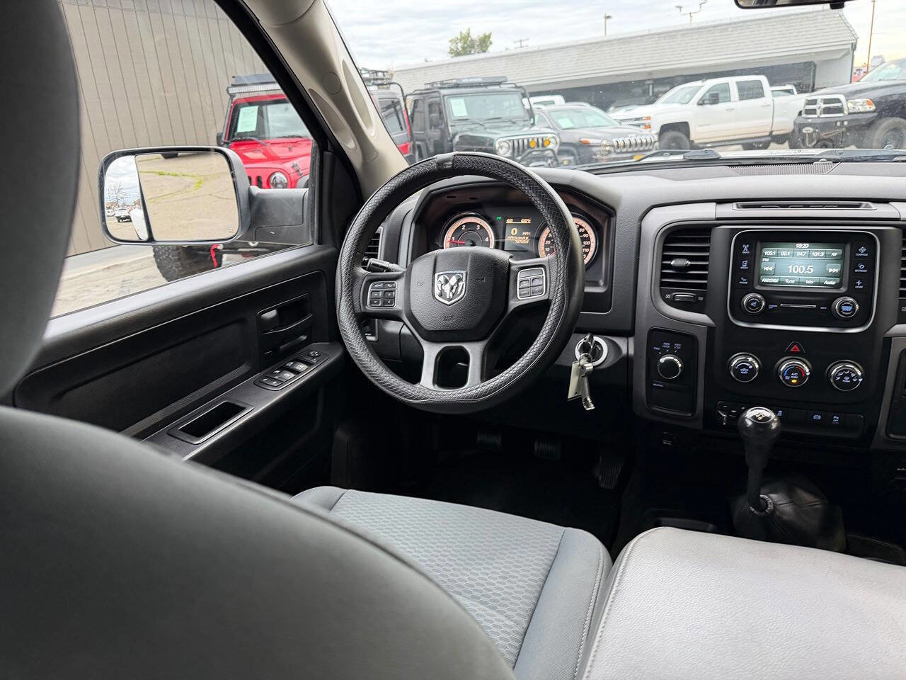 Used 2017 RAM 3500 Tradesman w/ Chrome Appearance Group image 11