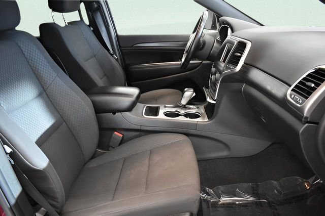 Used 2019 Jeep Grand Cherokee Laredo image 21