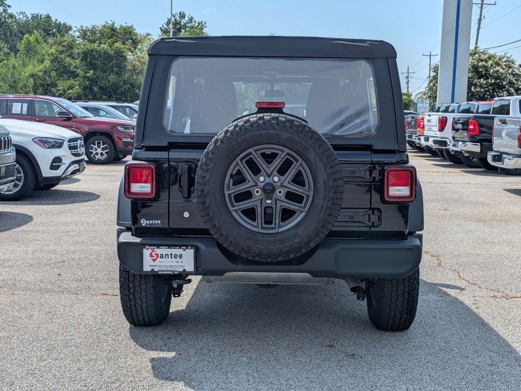 Used 2022 Jeep Wrangler Unlimited Sport AWD/4WD image 4