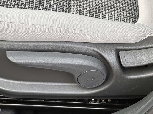 Used 2023 Hyundai Kona SE AWD/4WD image 14