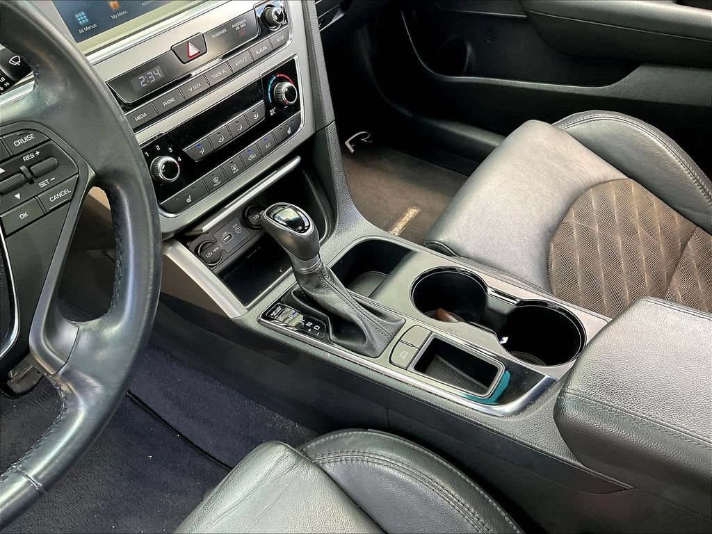 Used 2017 Hyundai Sonata Sport w/ Value Edition Package 02 FWD image 17